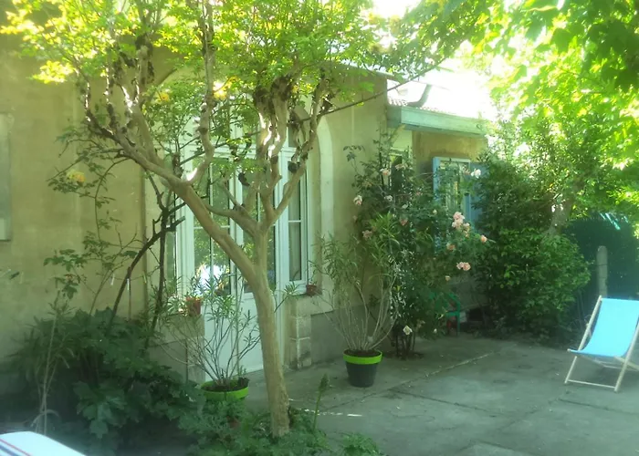 Arcachonaise A 50 M De La Plage, Centre